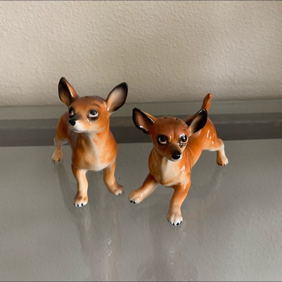 chihuahua salt & pepper shakers